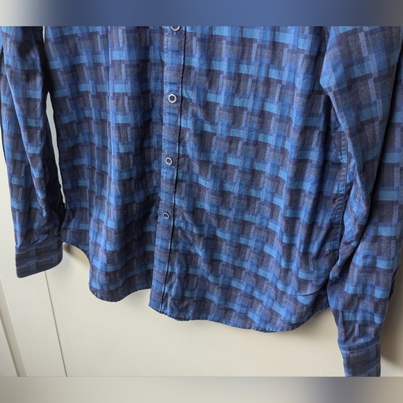 ROBERT GRAHAM Long Sleeve Men Casual Button Down Shirt Size Medium 100% Cotton - Picture 3 of 12